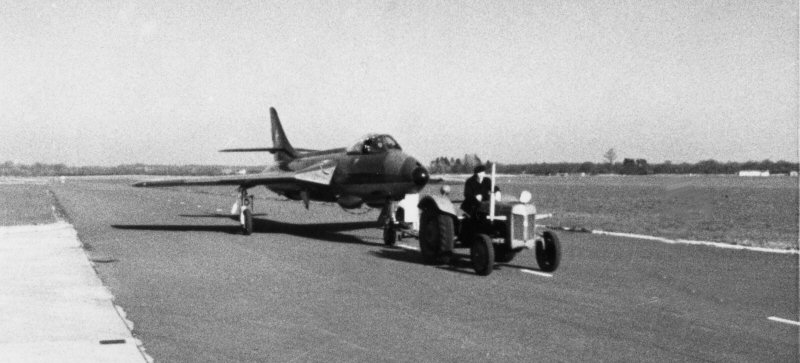 J-4001 at Dunsfold