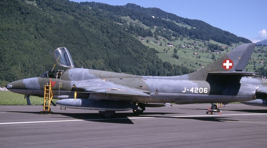 J-4206 at Buochs