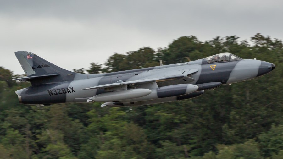 J-4031/N328AX