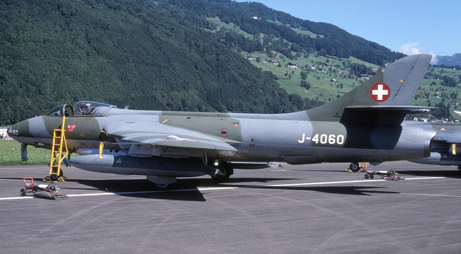 J-4060 at Buochs