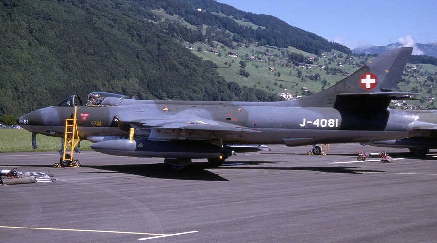 J-4081 at Buochs