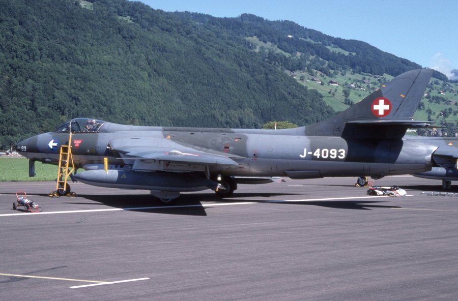 J-4093 at Buochs