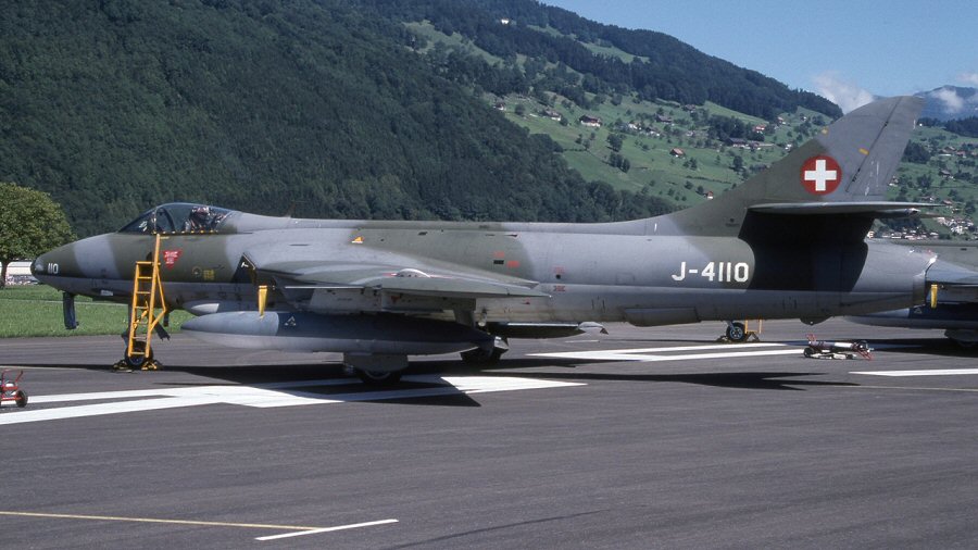 J-4110 at Buochs