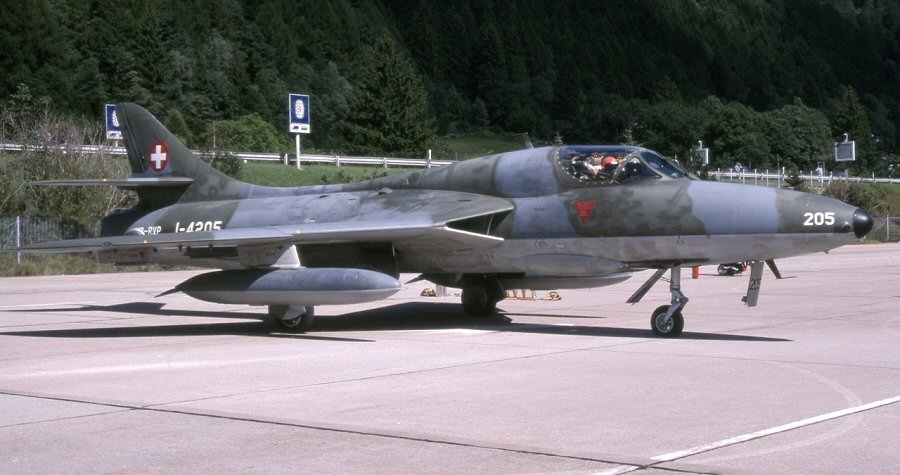 J-4205 at Ambri