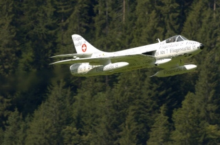 J-4040#10 (117kb)