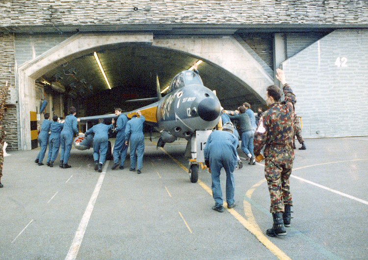 J-4012